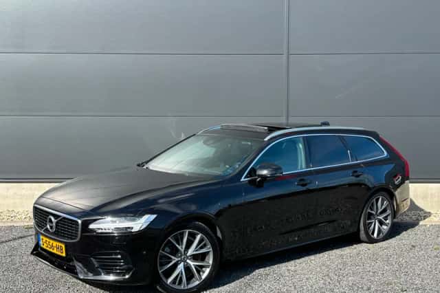 Volvo V90 (2018) thumbnail 1