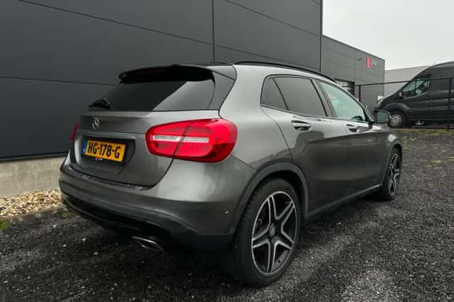 Mercedes-Benz GLA-Klasse (2014) thumbnail 6