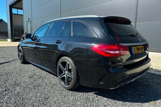 Mercedes-Benz C-Klasse (2016) thumbnail 4