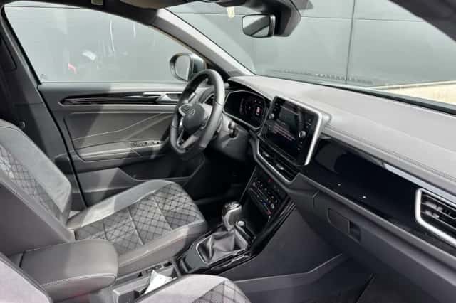 Volkswagen T-Roc (2025) thumbnail 5