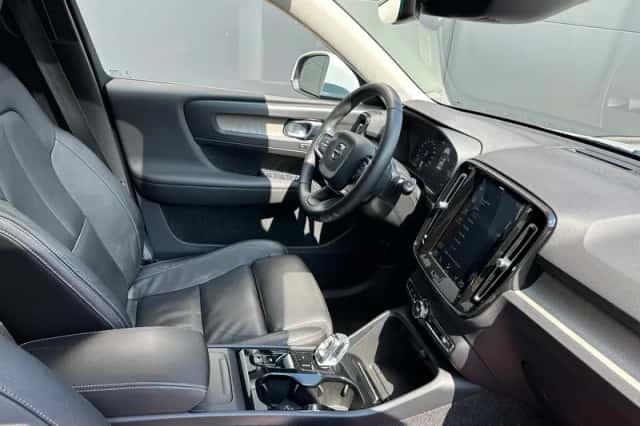 Volvo XC40 (2019) thumbnail 5
