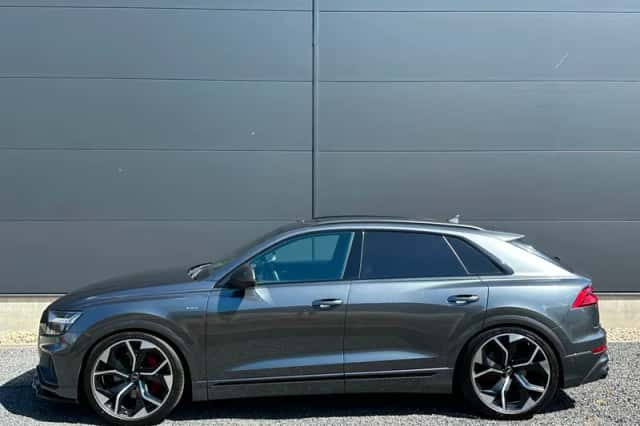 Audi SQ8 (2020) thumbnail 3