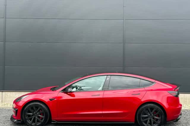 Tesla Model 3 (2021) thumbnail 3