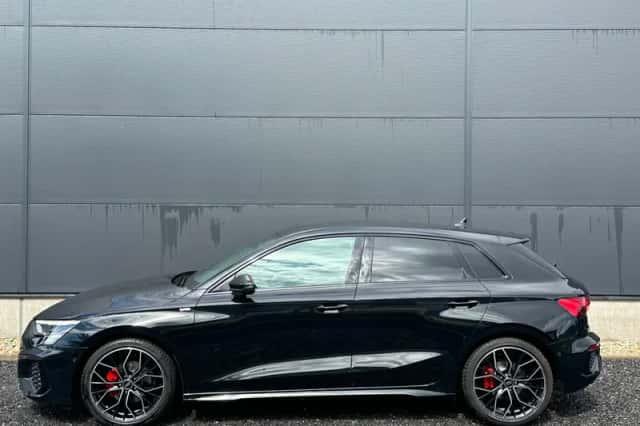Audi A3 (2023) thumbnail 3
