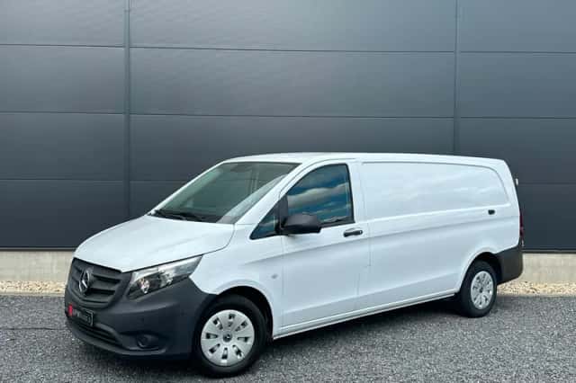 Mercedes-Benz Vito (2024) thumbnail 1