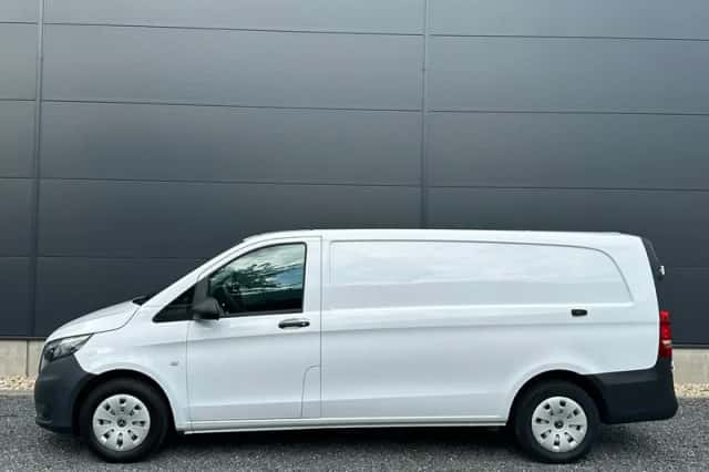 Mercedes-Benz Vito (2024) thumbnail 6