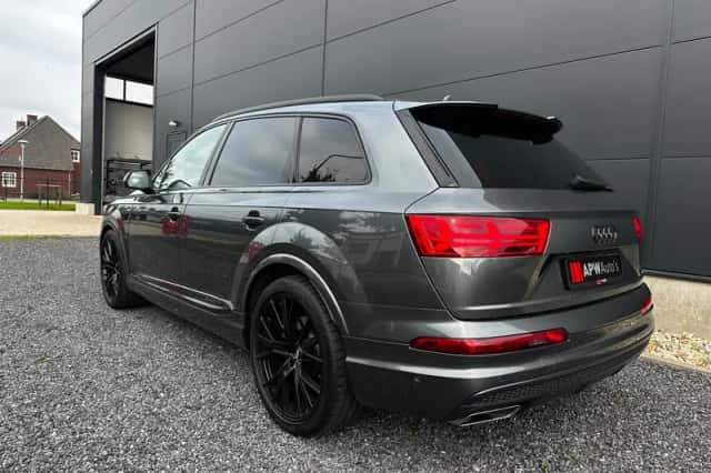 Audi Q7 (2019) thumbnail 4