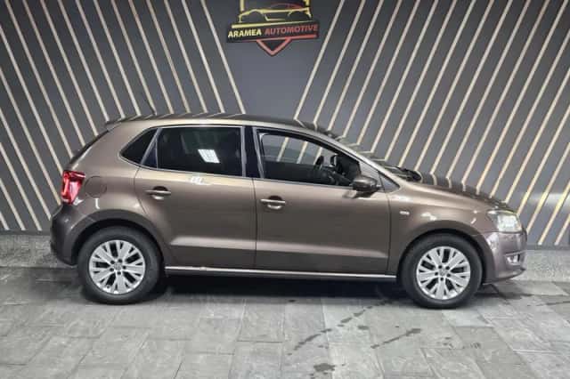 Volkswagen Polo (2013) thumbnail 6