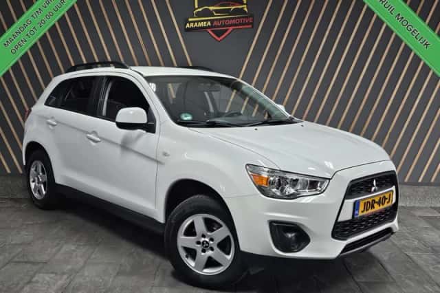 Mitsubishi ASX (2014) thumbnail 1