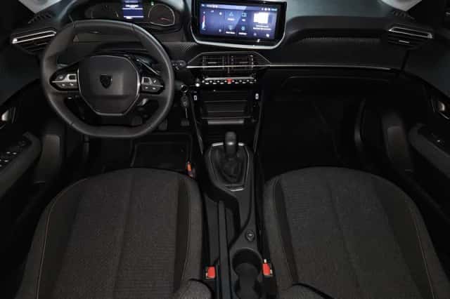 Peugeot 208 (2025) thumbnail 3