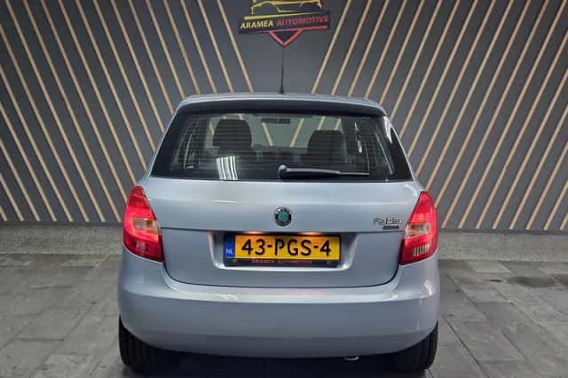 Škoda Fabia (2011) thumbnail 2