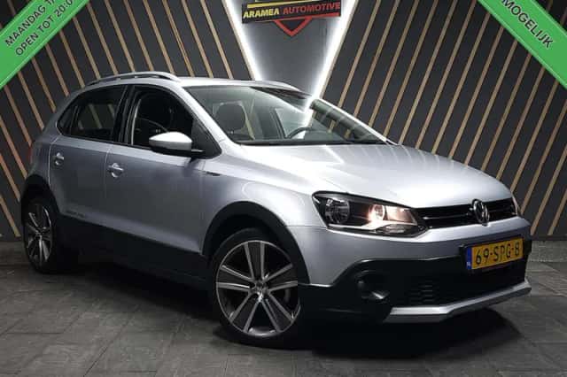 Volkswagen Polo (2011) thumbnail 1