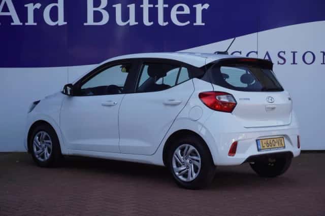 Hyundai i10 (2021) thumbnail 3