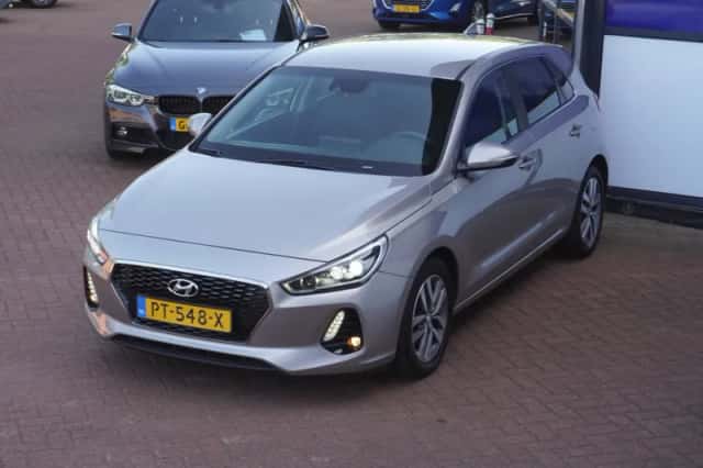 Hyundai i30 (2018) thumbnail 4