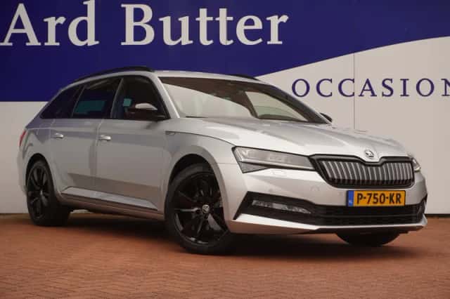 Škoda Superb (2021) thumbnail 1