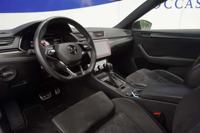 Škoda Superb (2021) thumbnail 6