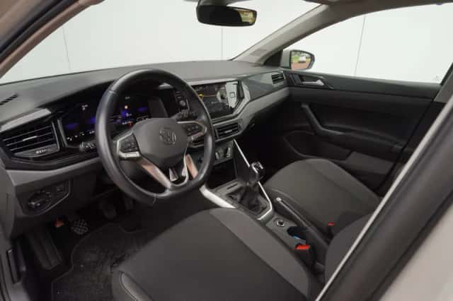 Volkswagen Polo (2023) thumbnail 6