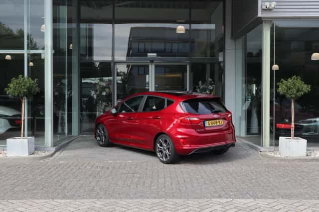 Ford Fiesta (2019) thumbnail 2