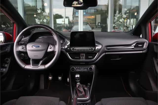 Ford Fiesta (2019) thumbnail 3