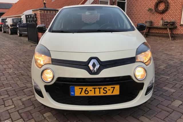 Renault Twingo (2012) thumbnail 2