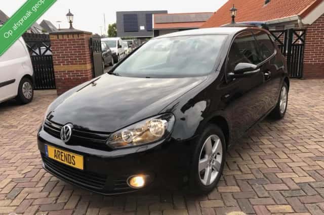 Volkswagen Golf (2012) thumbnail 1