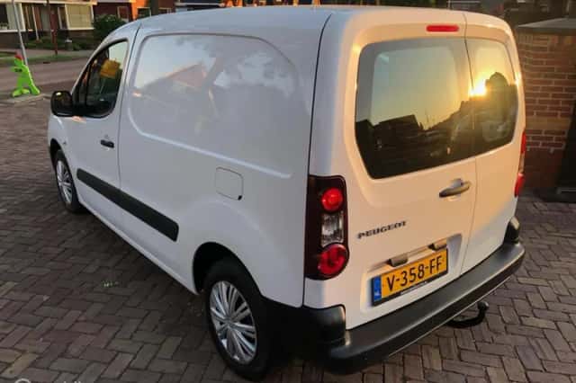 Peugeot Partner (2017) thumbnail 6