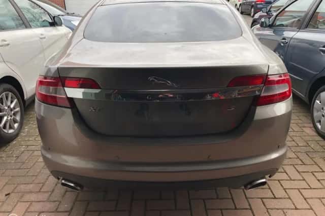 Jaguar XF (2010) thumbnail 5