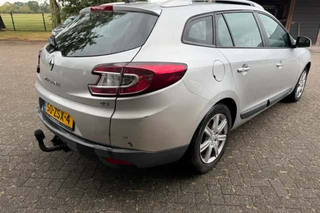 Renault Mégane (2012) thumbnail 5
