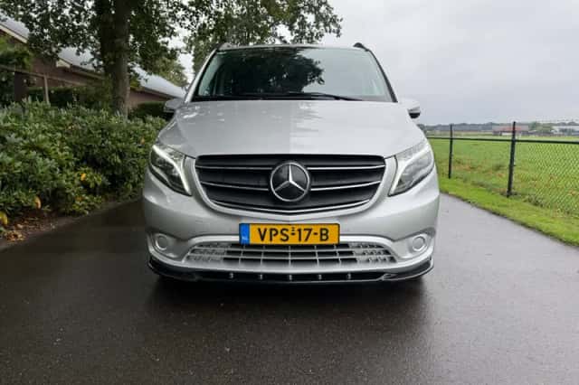 Mercedes-Benz Vito (2022) thumbnail 2