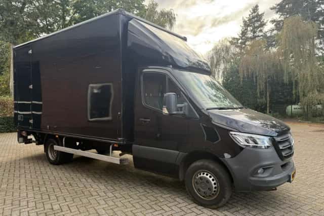 Mercedes-Benz Sprinter (2022) thumbnail 3