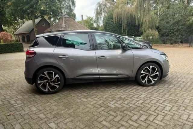 Renault Scénic (2018) thumbnail 4