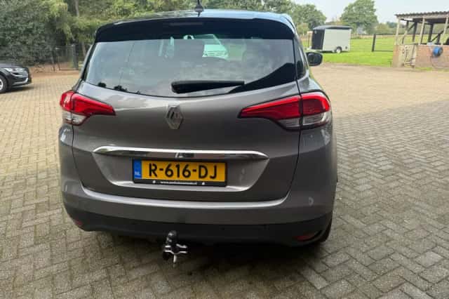 Renault Scénic (2018) thumbnail 5