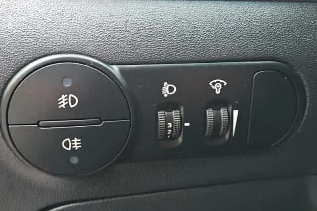 Hyundai i10 (2012) thumbnail 6