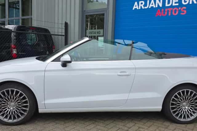 Audi A3 (2015) thumbnail 2