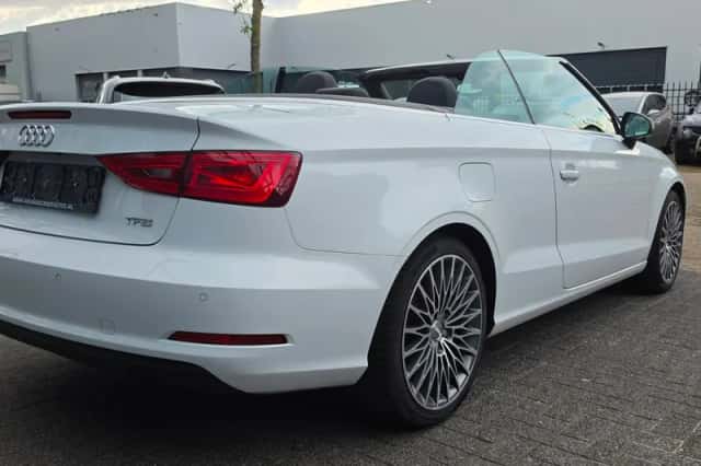 Audi A3 (2015) thumbnail 5