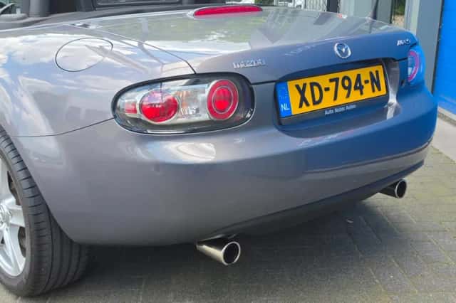 Mazda MX-5 (2007) thumbnail 6