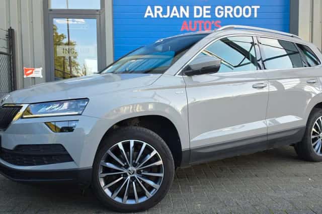 Škoda Karoq (2019) thumbnail 1