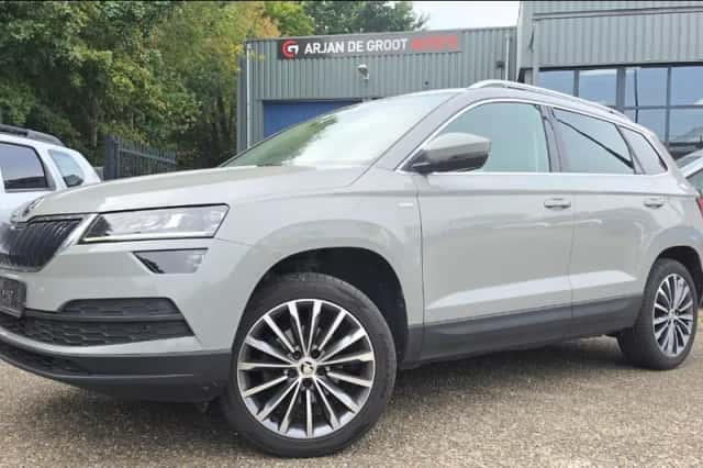 Škoda Karoq (2019) thumbnail 1