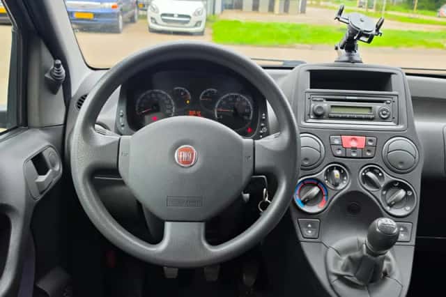 Fiat Panda (2010) thumbnail 6