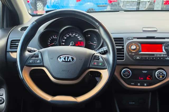 Kia Picanto (2013) thumbnail 6