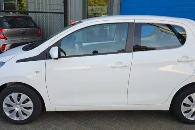 Peugeot 108 (2015) thumbnail 2