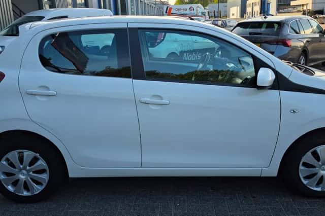 Peugeot 108 (2015) thumbnail 5