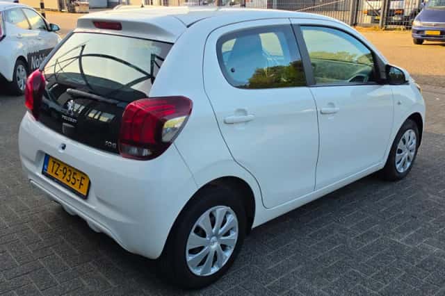 Peugeot 108 (2015) thumbnail 6