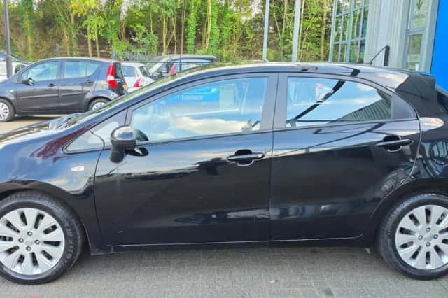 Kia Rio (2012) thumbnail 2