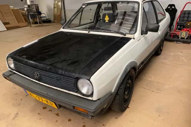 Volkswagen Polo (1989) thumbnail 1