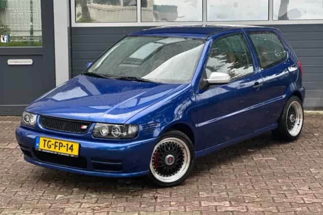 Volkswagen Polo (1998) thumbnail 1