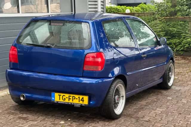 Volkswagen Polo (1998) thumbnail 2