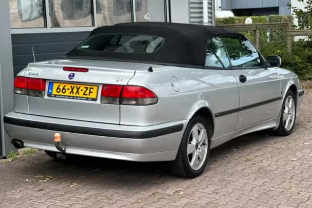 Saab 9-3 (2002) thumbnail 2