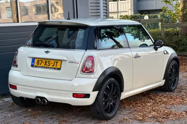 MINI Cooper S (2007) thumbnail 2