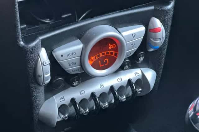 MINI Cooper S (2007) thumbnail 4
